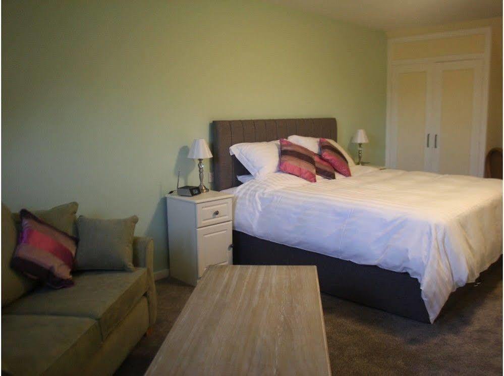 The Mill Arms Hotel Romsey Eksteriør billede